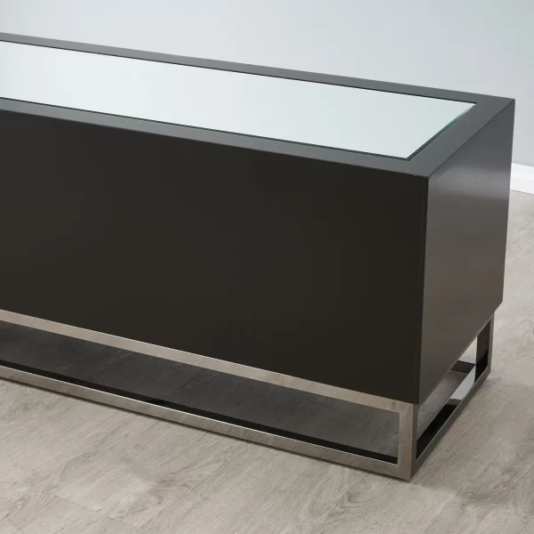 Thalia Entertainment Unit1